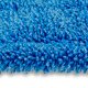 Nahaufnahme eines blauen Microfaser Wischmopps.